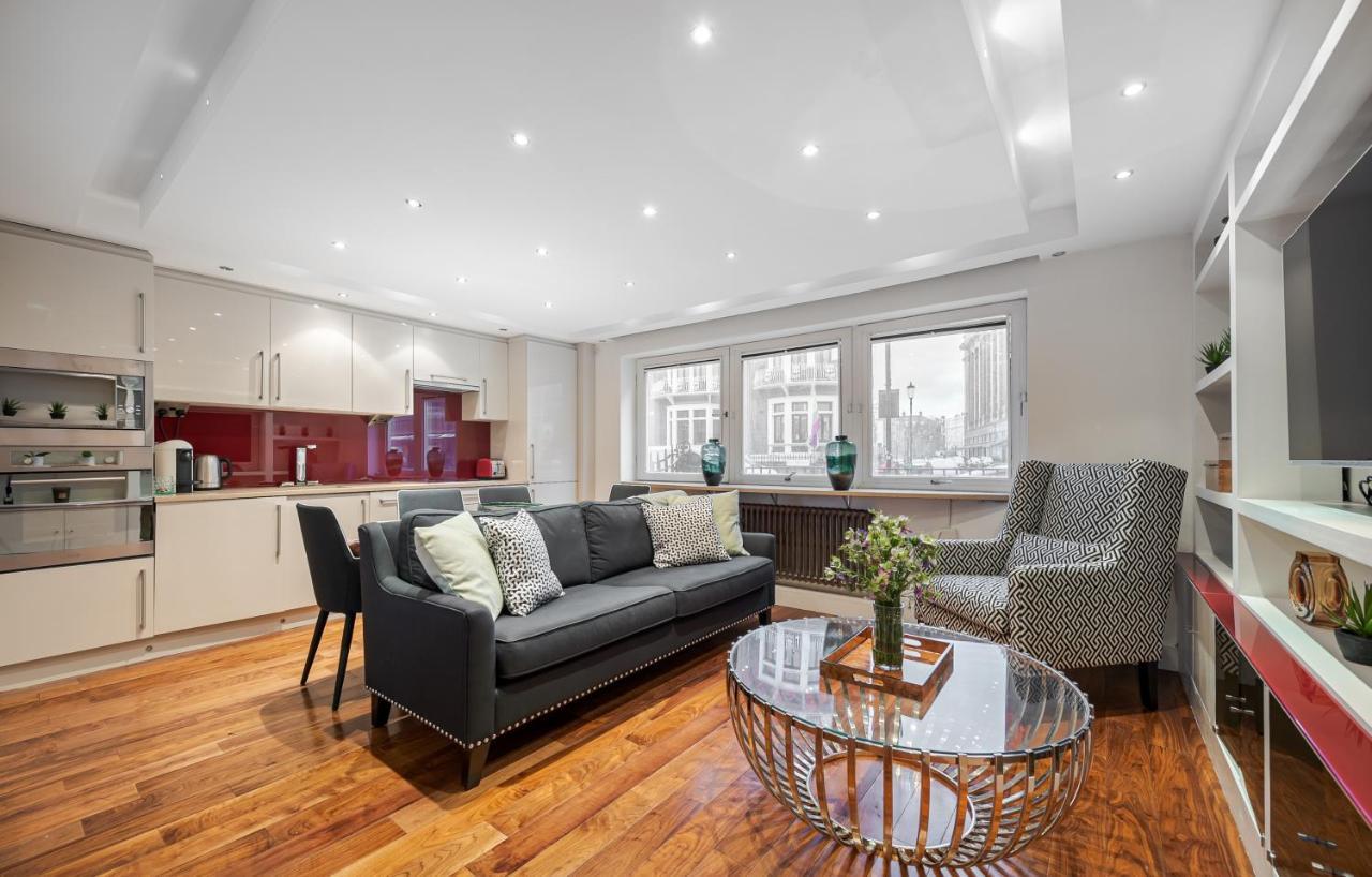 Elegant Ground Floor Apartment With Ac In Knightsbridge Steps Away From Harrods ลอนดอน ภายนอก รูปภาพ
